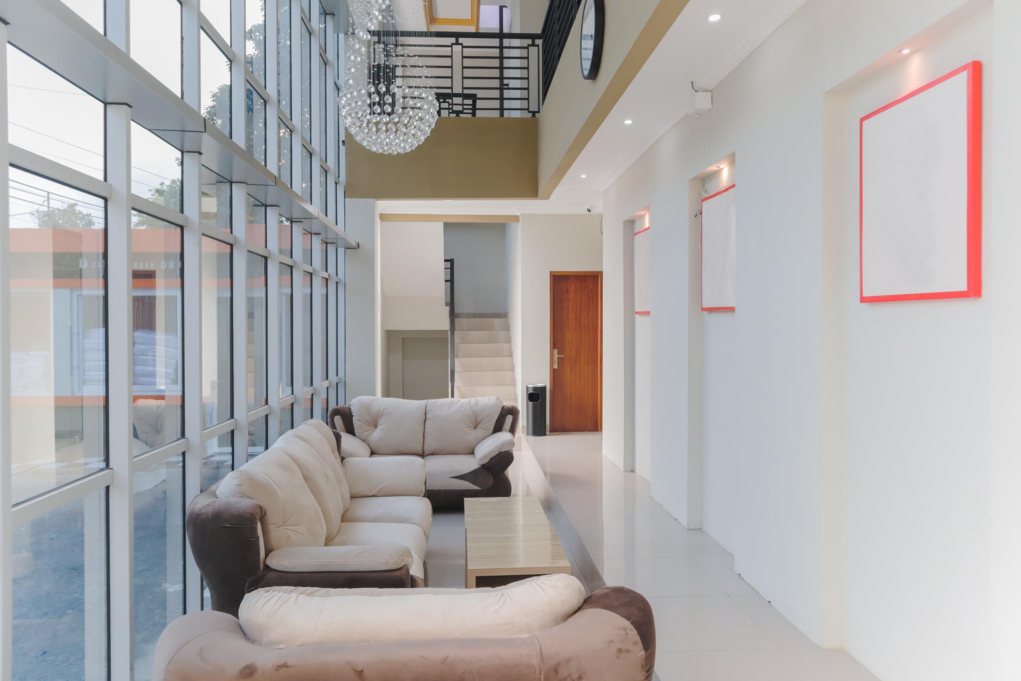 Oyo 1524 D' Paseban Hotel Jakarta
